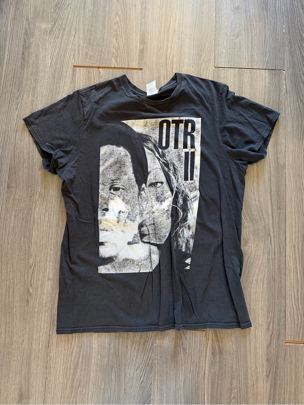 Vintage beyonce jayz  OTR II - concert tee